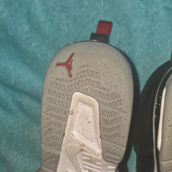 Nike Black and White Sneakers - Picture 14 of 16